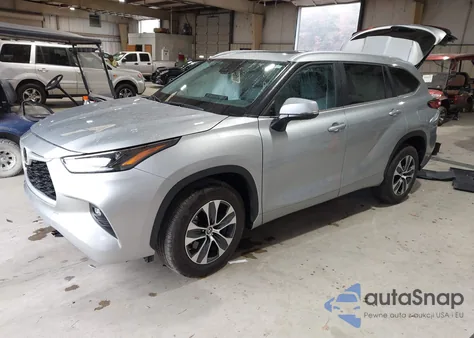 2023 Toyota Highlander Xle z USA, uszkodzony, nr VIN 5TDKDRAH3PS513708